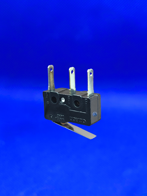 Acquista Omron SS-5-2T Microinterruttore 125 V/AC 5 A 1 x On / (Off) 1 pz. Sacchetto da